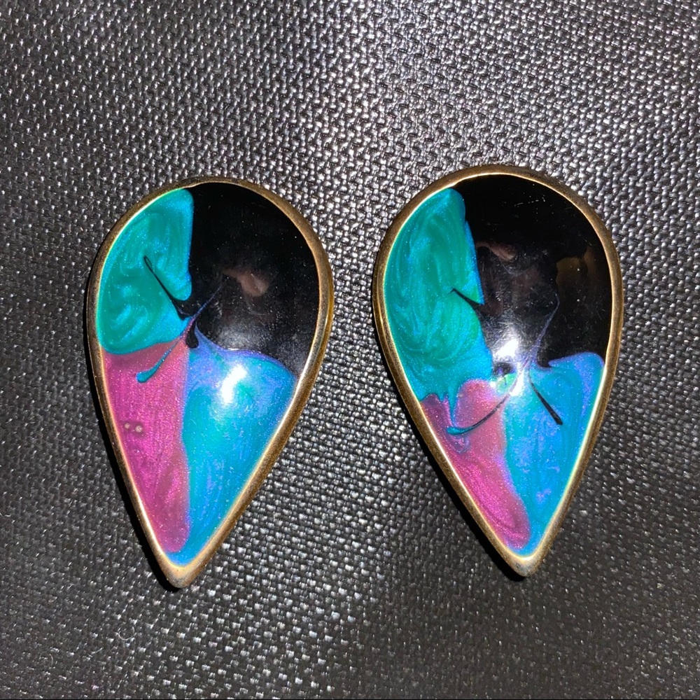 Vintage Teardrop Earrings - Picture 2 of 3